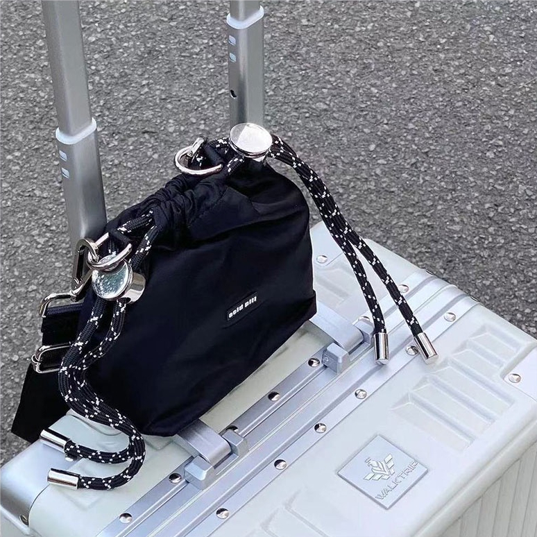 Túi Đeo Vai Dây Rút Bằng Nylon Thời Trang Dành Cho Nữ