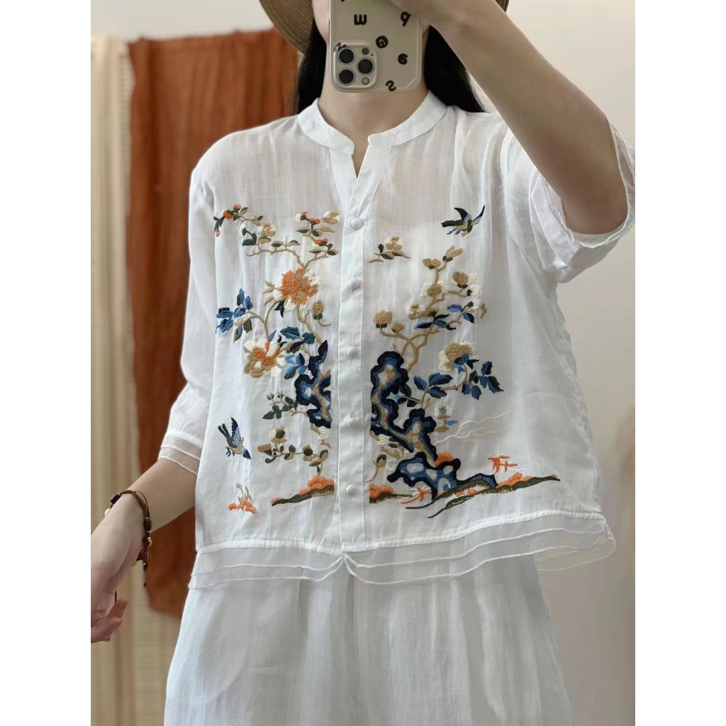 Áo sơ mi thêu cổ điển văn học hàng đầu 2023 mùa hè mới công nghiệp nặng thêu nút quấn cao-end áo sơ mi vải lanh cotton