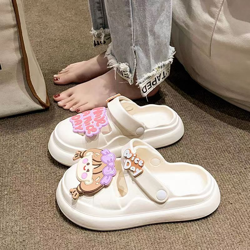 Dép sandal nữ mặc ngoài mùa hè mẫu mới dễ thương đế dày