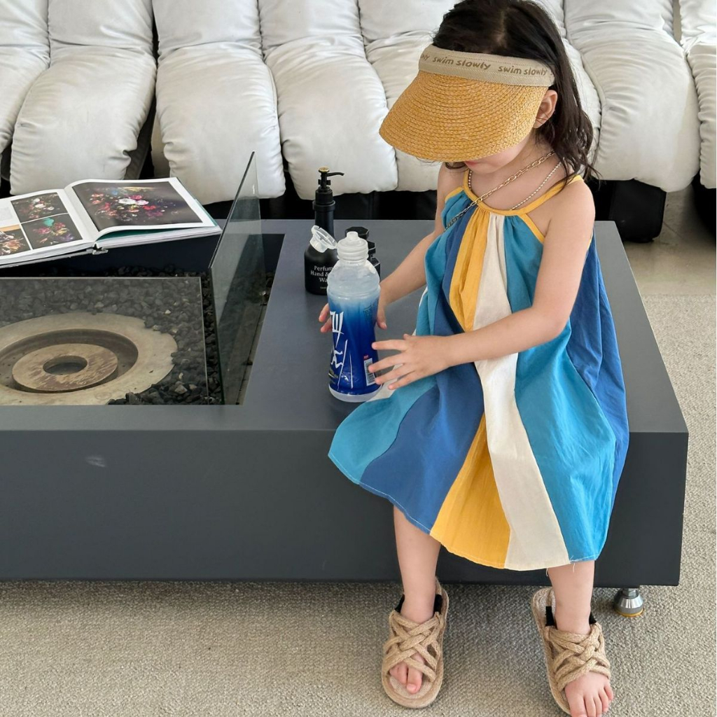 Dễ thương bé gái cầu vồng màu sọc sling dress trẻ em đáng yêu cô gái không tay váy cotton mùa hè