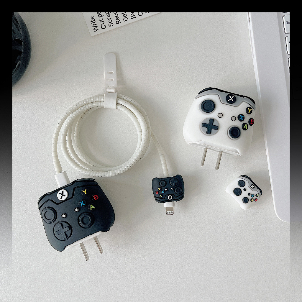 Set 4 Vỏ Bảo Vệ Đầu Sạc Nhanh 18w Màu Trắng Đen Cho iPhone20w