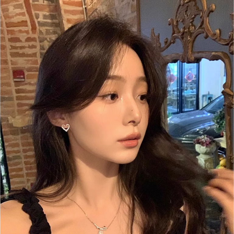 Bông Tai Hình Trái Tim Đính Đá Zircon Phong Cách Hàn Quốc Sang Trọng Cho Nữ