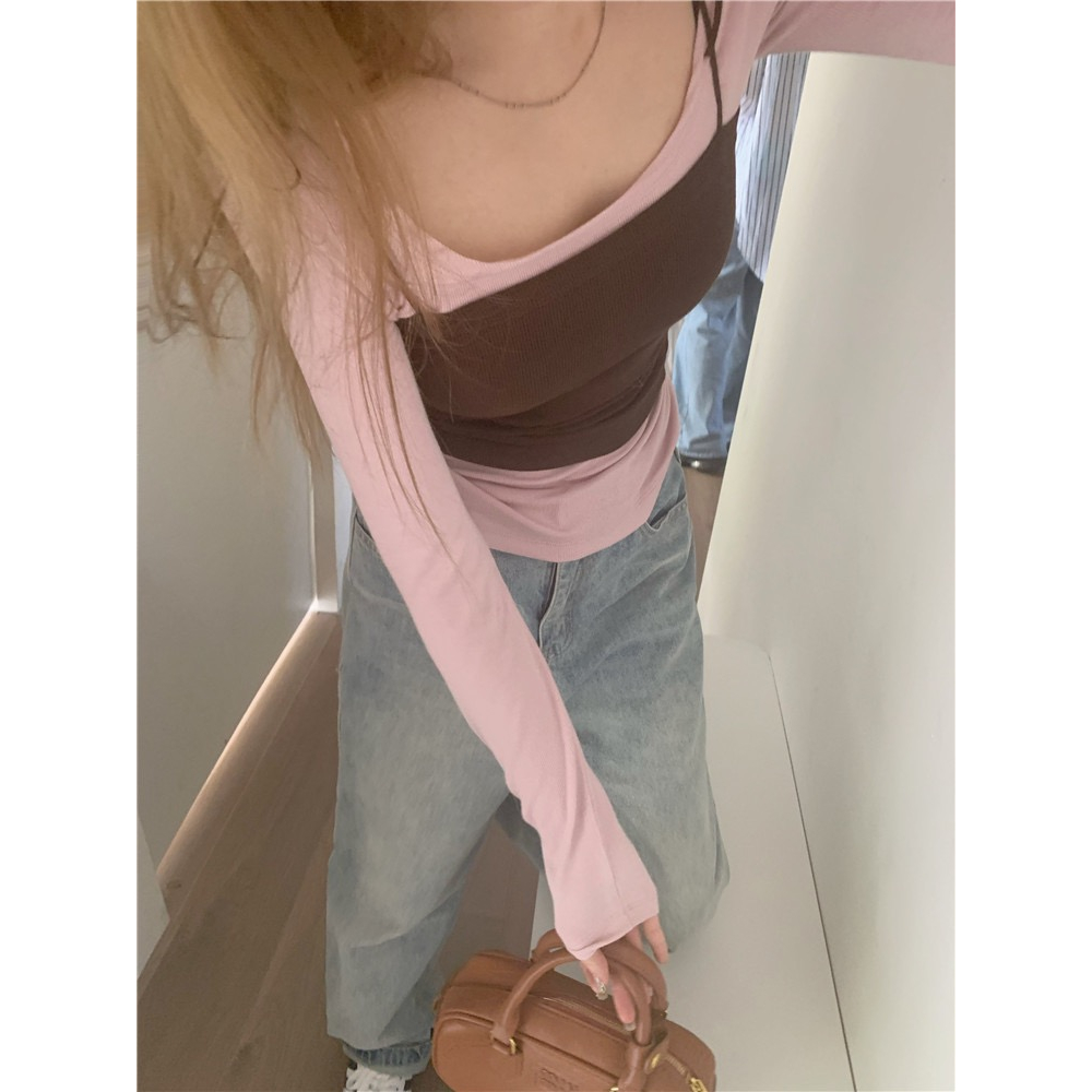 Women's two piece long sleeved T-shirt set with small suspender vest