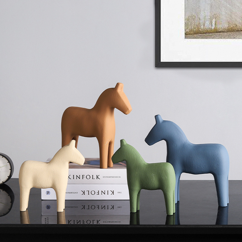 Tượng Ngựa Gỗ Thông Màu Trơn Đơn Giản Dùng Trang Trí Bàn Làm Việc Onemore