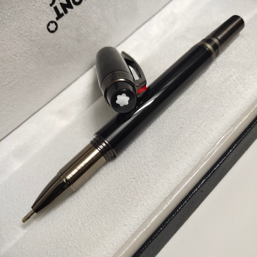 Hàng Mới Về Bút Ký Tự Montblanc Màu Đỏ Bóng 2023