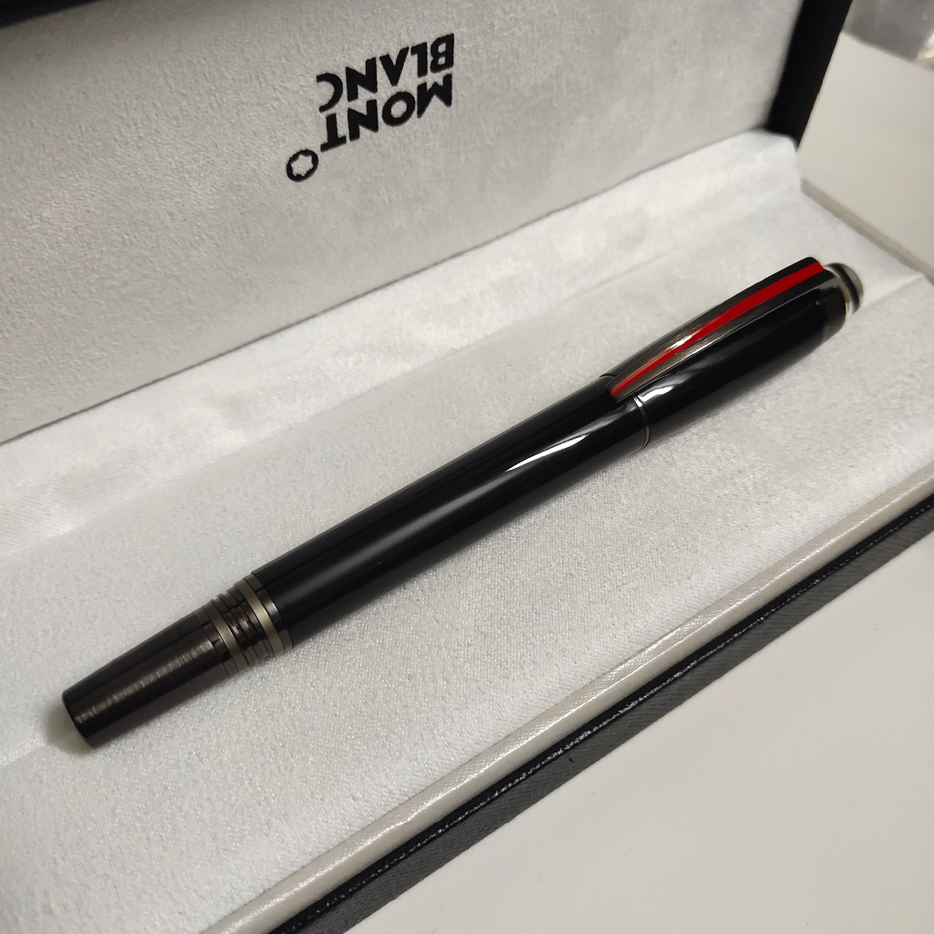 Hàng Mới Về Bút Ký Tự Montblanc Màu Đỏ Bóng 2023