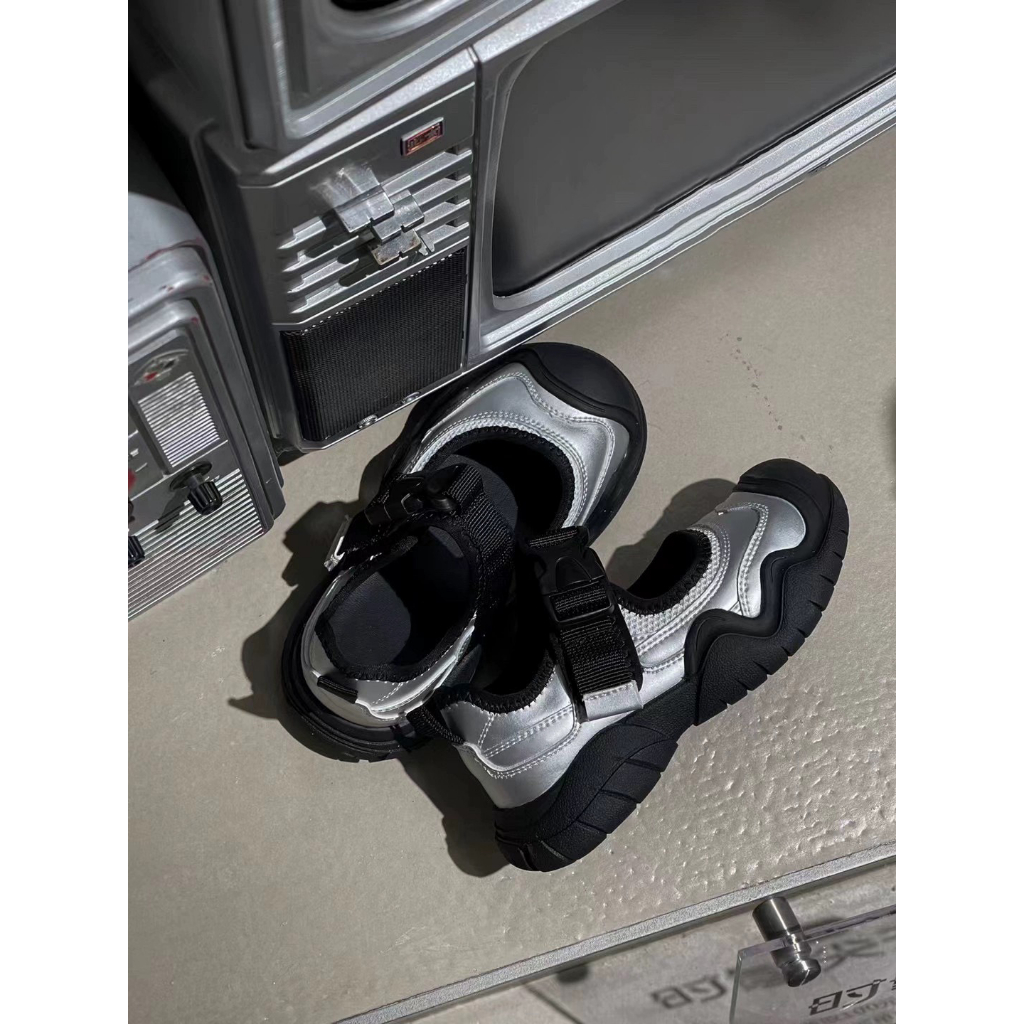 Giày Sandal Thể Thao Đế Dày Thoáng Khí Thời Trang Mùa Hè 2023