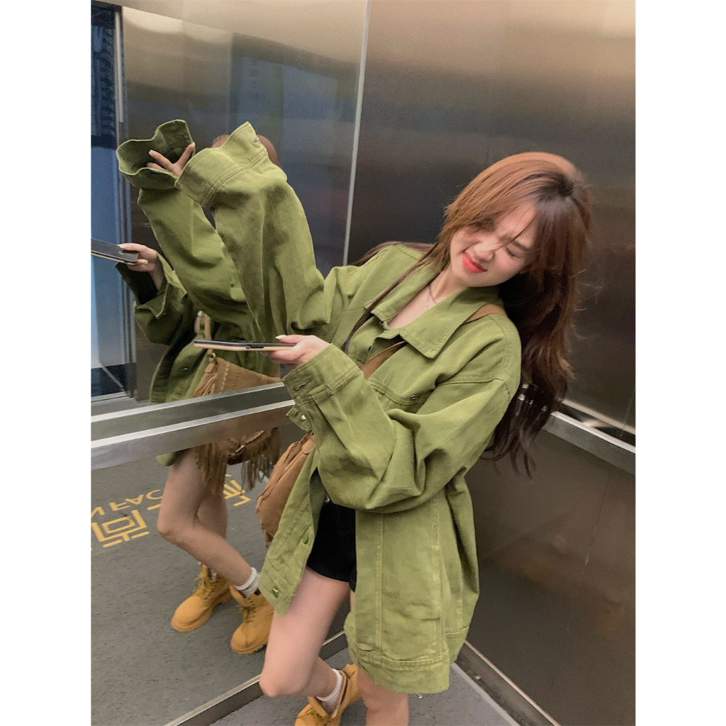 Áo sơ mi denim QOEDDV tay dài dáng rộng dài màu xanh lá thời trang mùa thu retro Hàn Quốc cho nữ