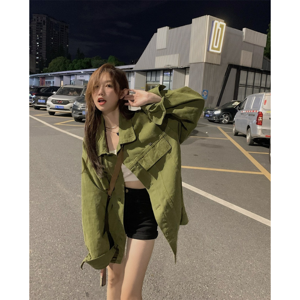 Áo sơ mi denim QOEDDV tay dài dáng rộng dài màu xanh lá thời trang mùa thu retro Hàn Quốc cho nữ