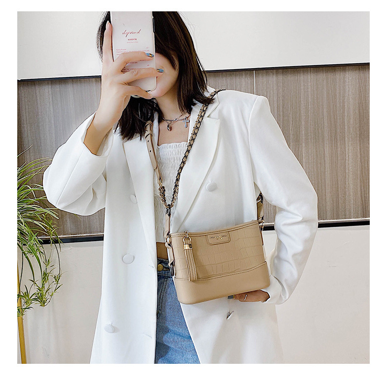 Túi Xách Đeo Vai Phối Dây Xích Nhỏ Nhắn Xinh Xắn Thời Trang Mùa Hè 2023 Dành Cho Nữ
