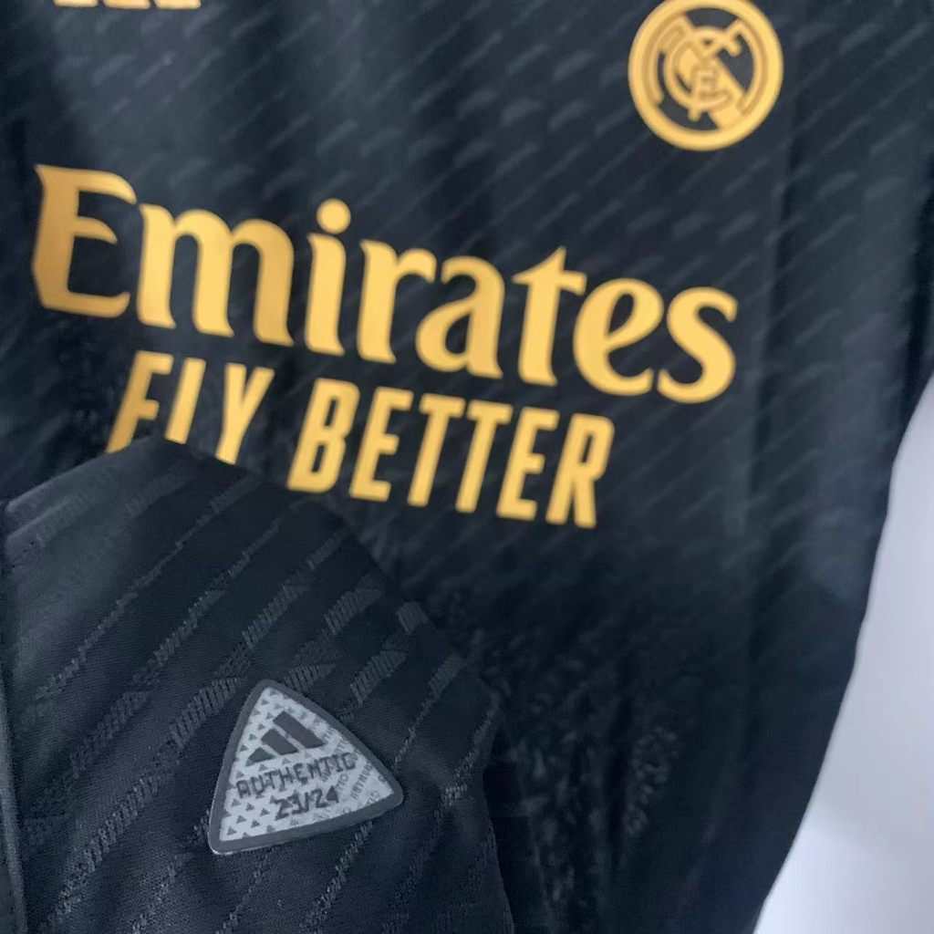 Cầu thủ phát hành 23/24 áo bóng đá thứ 3 real madrid s-2xl