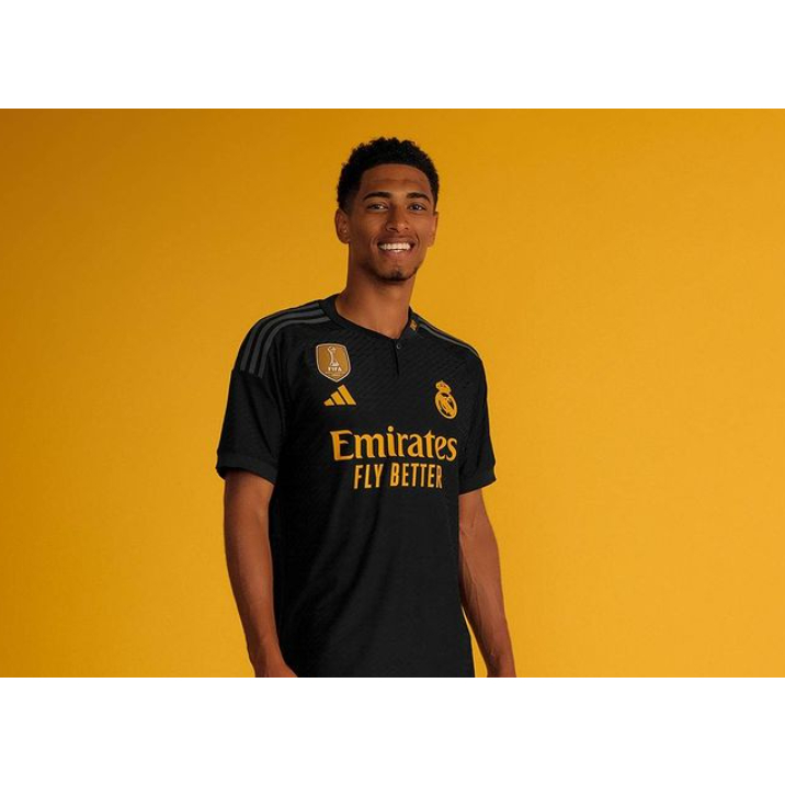 Cầu thủ phát hành 23/24 áo bóng đá thứ 3 real madrid s-2xl