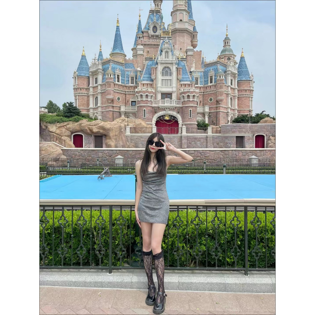2023 mùa hè phong cách mới sling halter dress✨✨Ren-up sexy hot girl phong cách khí chất váy ngắn bó sát