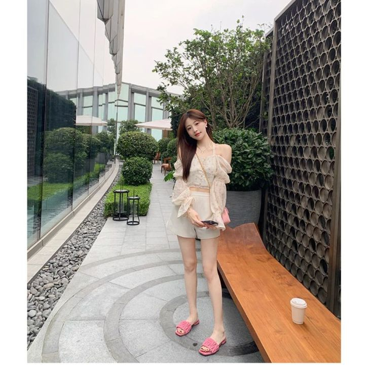 Dép Sandal Đế Bằng Mũi Vuông Chống Trượt Thời Trang Dành Cho Nữ