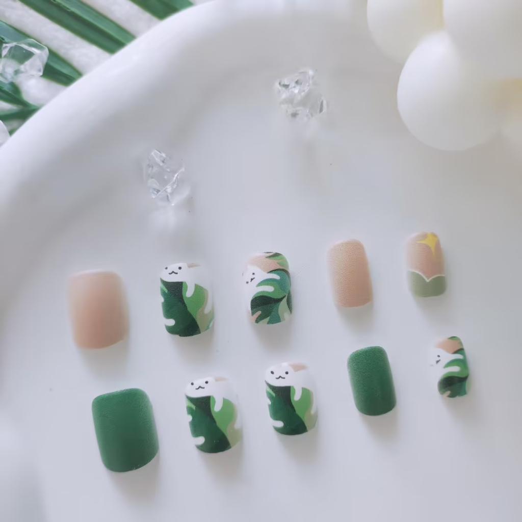 : Mới 24 / chiếc tự làm móng tay giả ngắn màu đen và trắng bò pháp ngón tay nghệ thuật làm móng tay giả 144-193