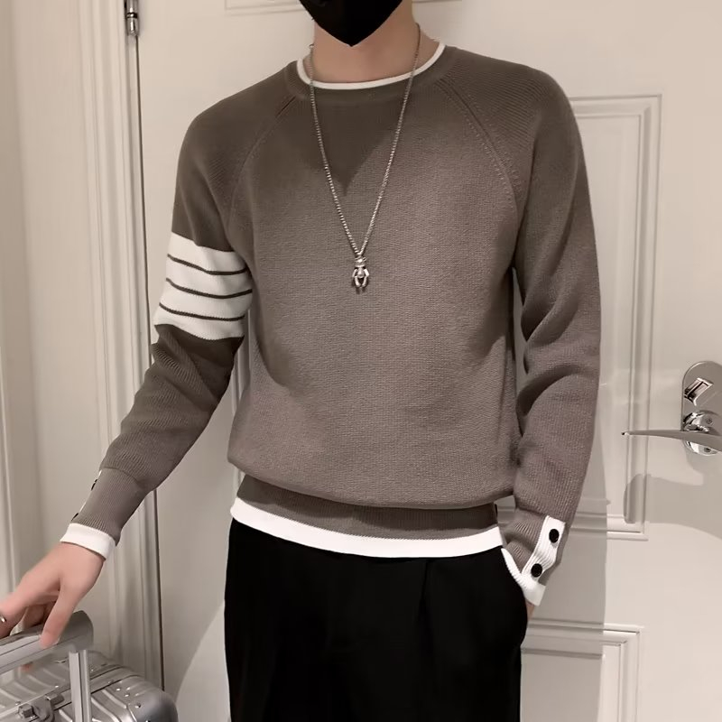 Thu đông hợp thời trang phiên bản hàn quốc cổ tròn four-bar stripes fake two-piece sweater men, long-sleeved casual bottoming swe