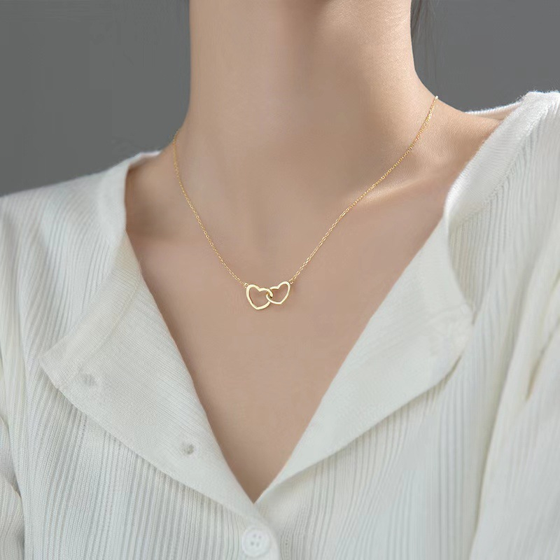 Ht titanium steel non-fading heart-shaped vòng cổ phụ nữ đơn giản bằng thép không gỉ đôi tình yêu chuỗi xương đòn trang sức thời trang trái tim lồng vào nhau