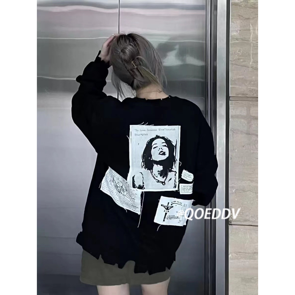 Áo sweater QOEDDV cổ tròn dài vừa phải họa tiết mảnh vá kiểu Mỹ