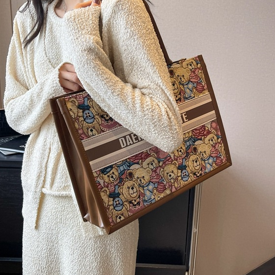 Miss.LT túi đeo chéo túi nữ đeo chéo túi nữ đeo vai 2023 new túi vuông L91TFR2