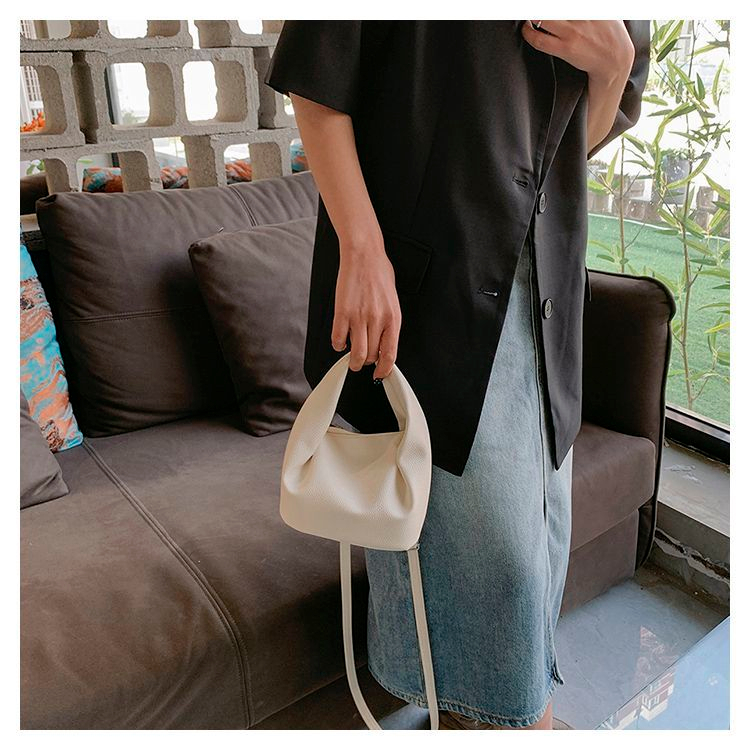 SISTER túi nữ túi đi tiệc túi xách túi totetúi nữ đeo chéo Túi Xách Đeo Chéo Nữ L21T101