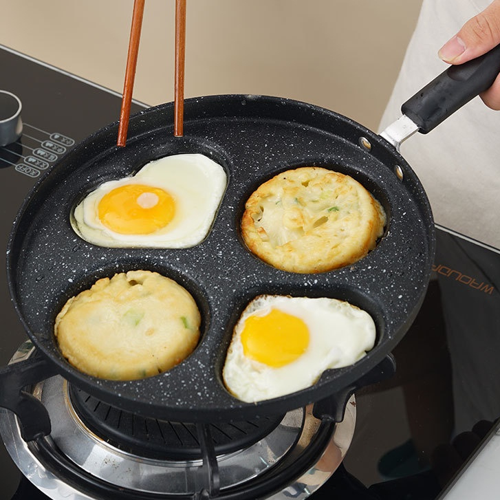 LandeliChảo Chiên Trứng Chống Dính Hình Trái Tim Có Bốn Lỗ