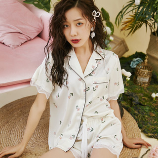 Bộ đồ ngủ áo tay ngắn phối quần short vải lụa lạnh phối ren thời trang mùa hè cho nữ