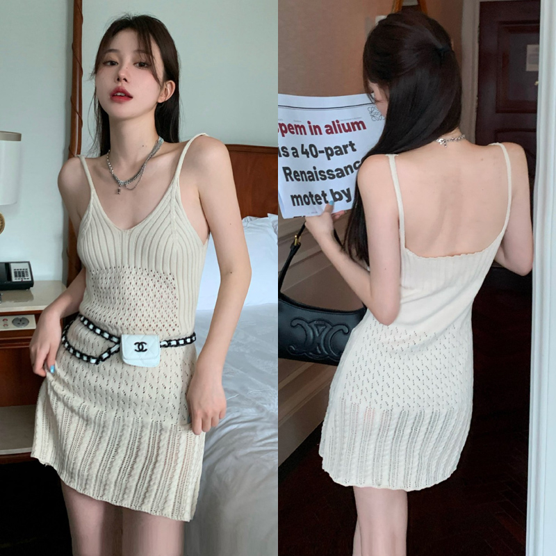 Swe dây đeo bãi biển ăn mặc phụ nữ Hollow Out Sexy A-line rắn cao đường phố dệt kim tất cả các trận đấu cho phụ nữ drn