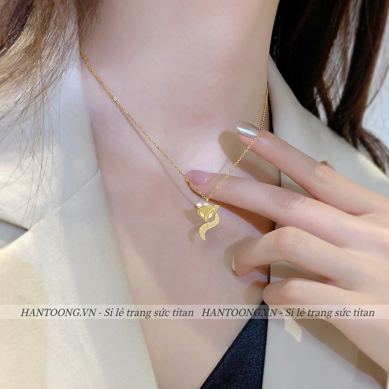 Bông tai titan cao cấp không gỉ mạ vàng 24k hình hồ ly phun cát lấp lánh thời trang quyến rũ dành cho nữ