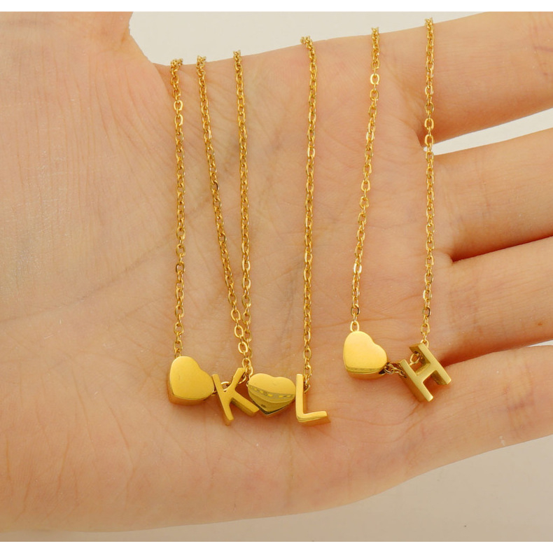 Vòng cổ Bằng Thép Không Gỉ Mạ Vàng 18k Mặt Hình Trái Tim Thiết Kế Đơn Giản Không Phai Màu