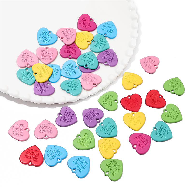 Mặt Dây Chuyền Hình Trái Tim Bằng Nhựa acrylic Kích Thước 23x21mm