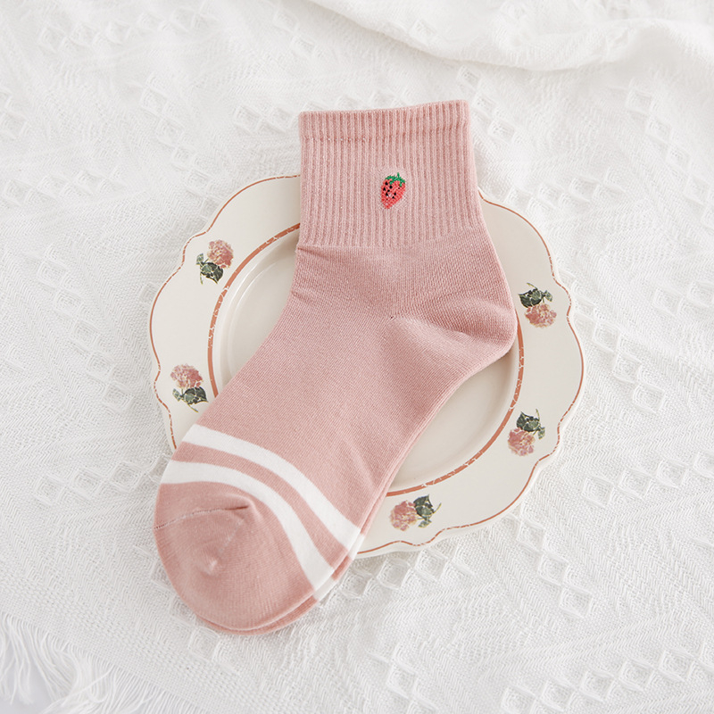 Vớ Cotton Cổ Vừa Họa Tiết Dâu Tây Hoạt Hình Phong Cách Harajuku Nhật Bản Dễ Thương Cho Nữ HZFWS2540