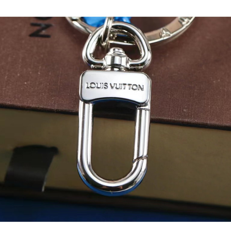 Comes with original packaging lv / louis vuitton Móc Khóa Mới Màu Xanh Lam ➕ Vòng Tay lv Hai Lớp Thiết Kế Chữ Cái Màu Bạc