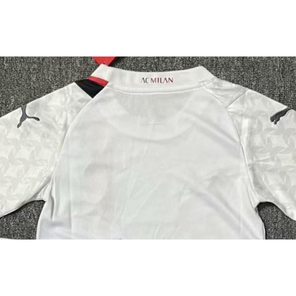 Phụ Kiện Chuyên Dụng Cho Xe Hơi 23 / 24 r. 23 Le O pulisic ac milan Bộ Quần Áo Bóng Đá Sân Khách Màu Trắng Cho Bé