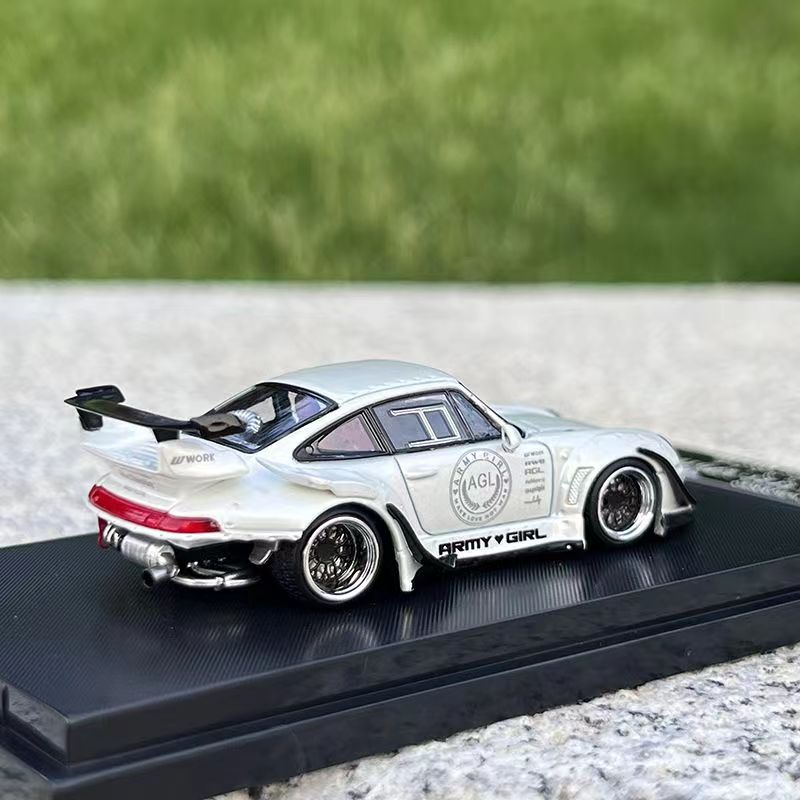 Mô Hình Xe Hơi porsche 911 rwb993 Bằng Hợp Kim Tỉ Lệ 1: 64
