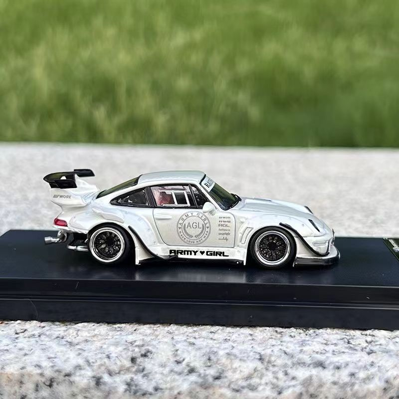 Mô Hình Xe Hơi porsche 911 rwb993 Bằng Hợp Kim Tỉ Lệ 1: 64