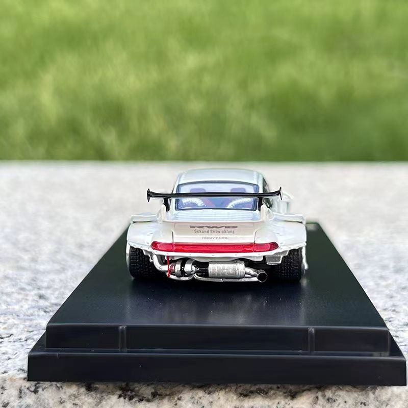 Mô Hình Xe Hơi porsche 911 rwb993 Bằng Hợp Kim Tỉ Lệ 1: 64
