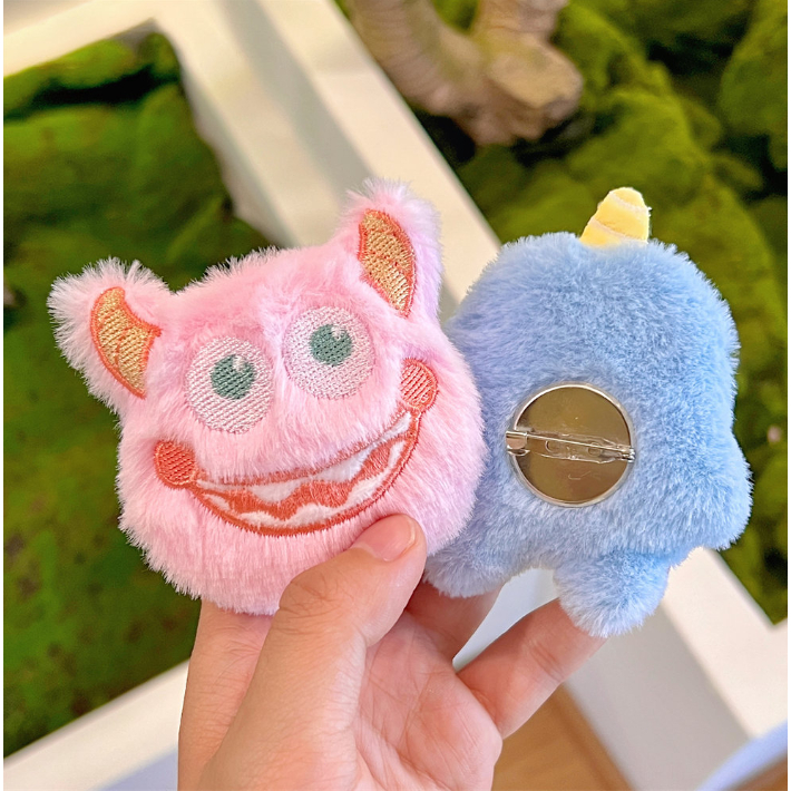 Plus Trâm Cài Áo Hình Quái Vật Ba Mắt Nhồi Bông Đáng Yêu