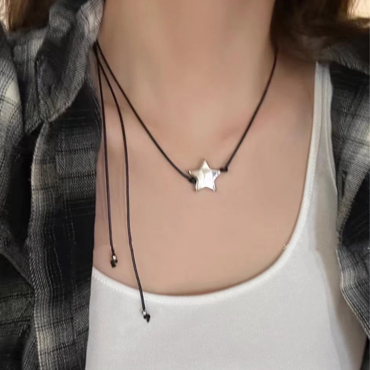 Vòng cổ Hình Ngôi Sao Màu Đen Có Thể Điều Chỉnh Thời Trang Dành Cho Nữ