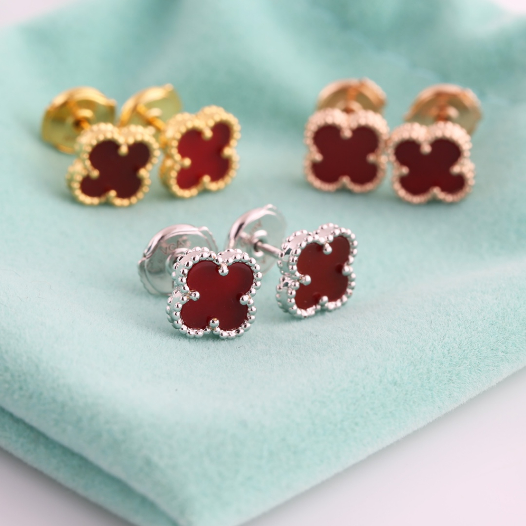 Thời Trang Bông Tai Mạ Vàng 18k Hình Cỏ Bốn Lá Xinh Xắn Cho Nữ