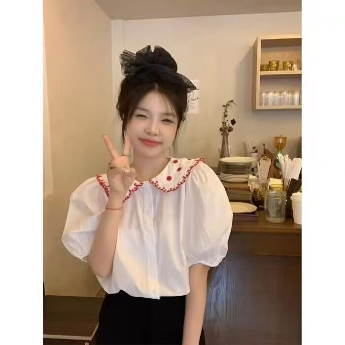 Áo Sơ Mi Tay Ngắn Phồng Cổ Bẻ Dáng Rộng Thêu Hoa Thời Trang Hàn Quốc Xinh Xắn Cho Nữ