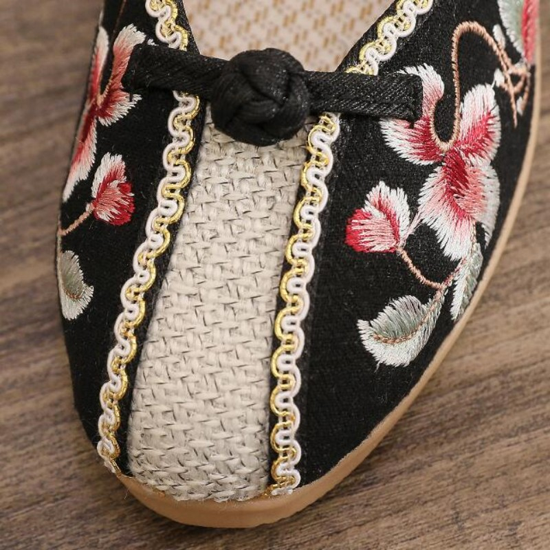 Giày Cao Gót Thêu Hoa Phong Cách vintage