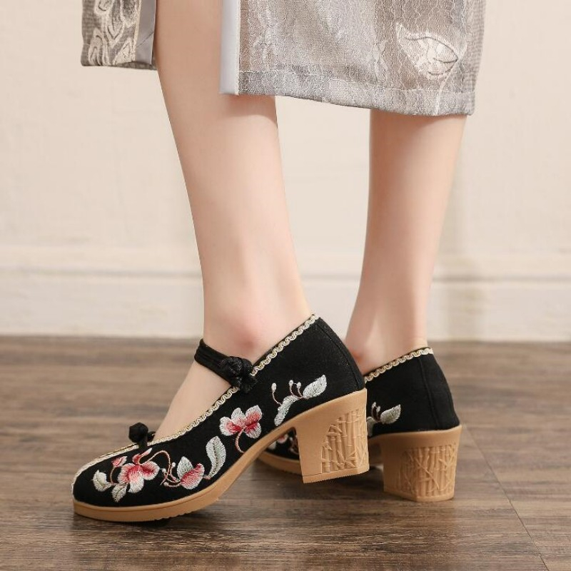 Giày Cao Gót Thêu Hoa Phong Cách vintage