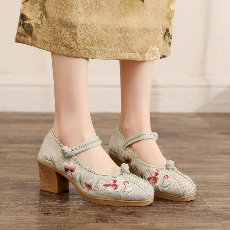 Giày Cao Gót Thêu Hoa Phong Cách vintage