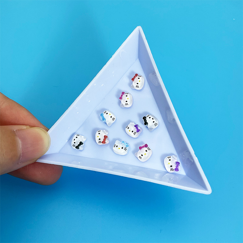 Bộ 50 phụ kiện trang trí móng tay 3D hình hello kitty xinh xắn Rou Bao
