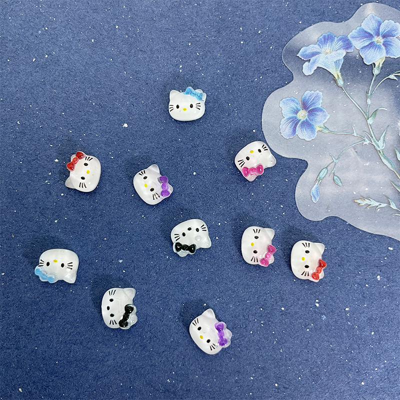 Bộ 50 phụ kiện trang trí móng tay 3D hình hello kitty xinh xắn Rou Bao