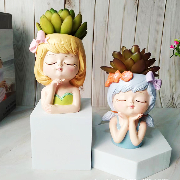 Chậu hoa KESOTO tạo hình bé gái dễ thương để bàn trang trí sáng tạo cho quán bar/ nhà hàng