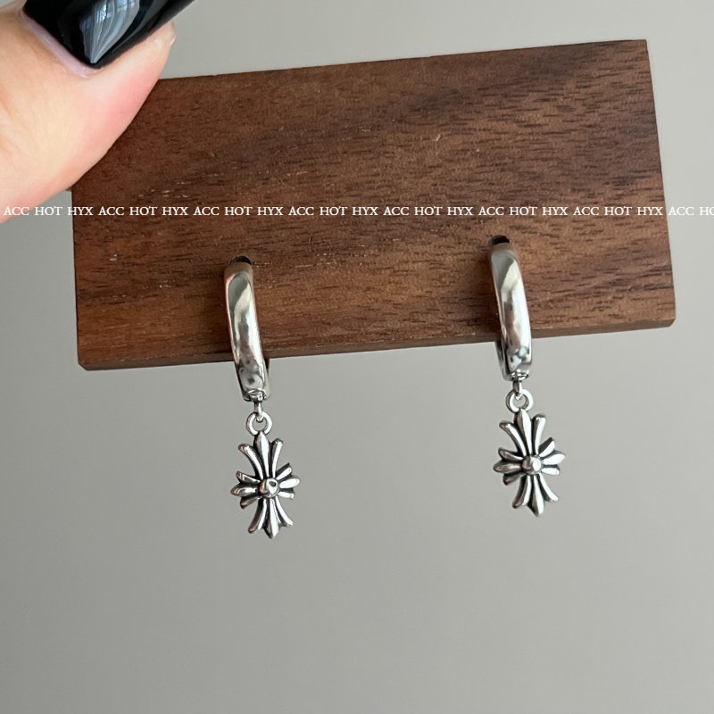 Đôi Bông Tai Hình Thánh Giá Phong Cách Cổ Điển Cho Nam Và Nữ