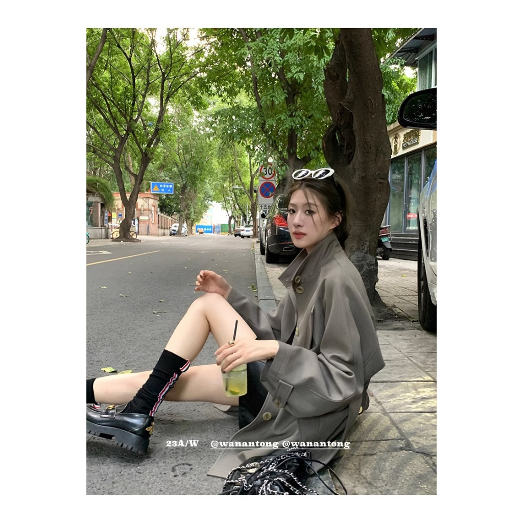 Áo Khoác Gió Ngắn Phong Cách Mới 2023 Cho Nữ