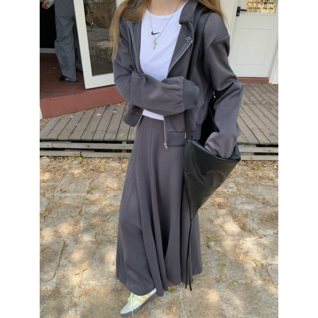 「MOTEL7」Set Áo Nỉ Dài Tay Có Mũ + Chân Váy Lưng Cao Thời Trang Nữ