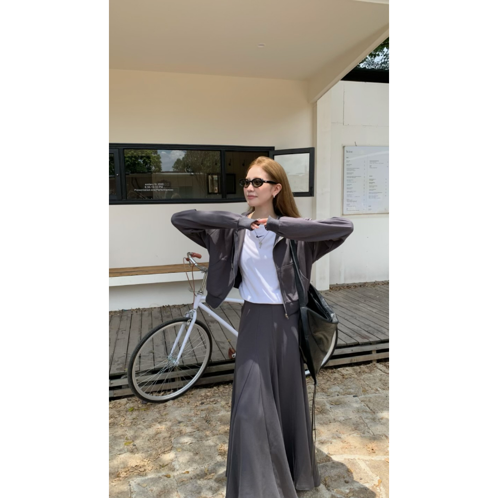 「MOTEL7」Set Áo Nỉ Dài Tay Có Mũ + Chân Váy Lưng Cao Thời Trang Nữ